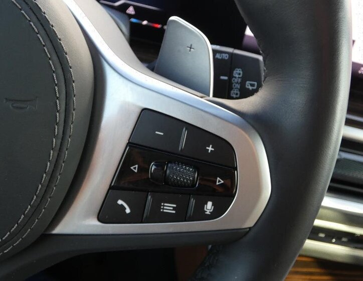 BMW X5 SUV / Terénní 3,0 l 210 kw