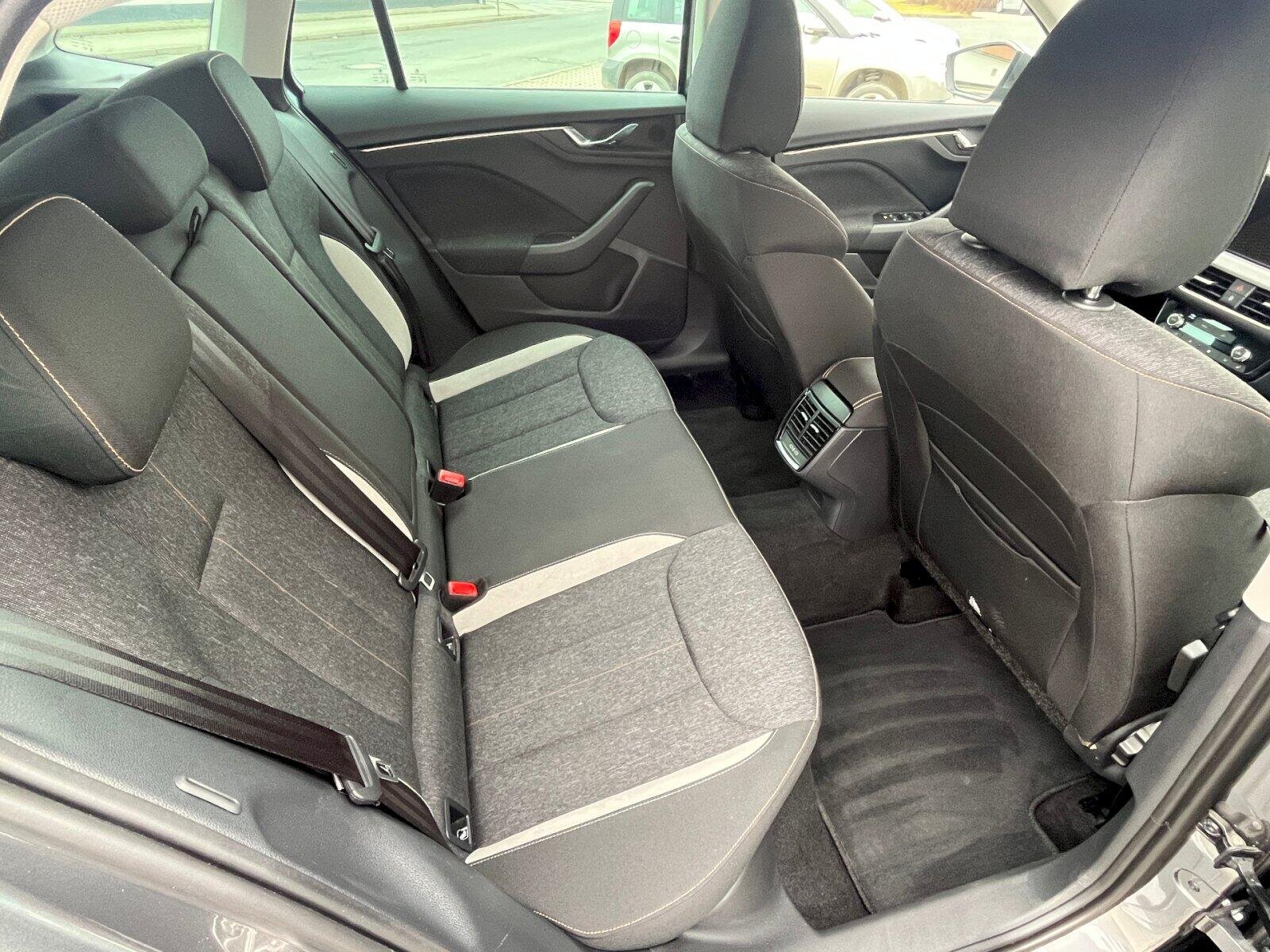 Škoda Scala Hatchback 1,0 l 85 kw