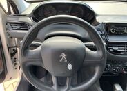 Peugeot 208 9