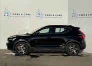 Volvo XC40 SUV / Terénní 2,0 l 145 kw
