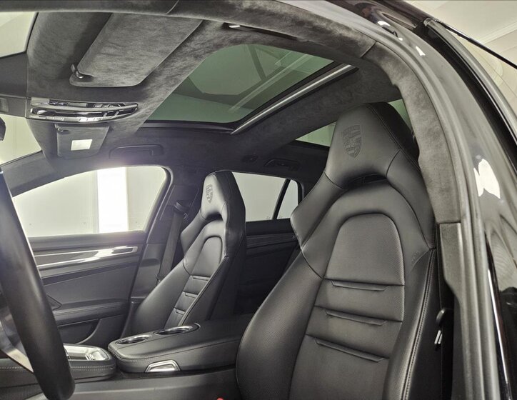 Porsche Panamera Kombi 4,0 l 404 kw