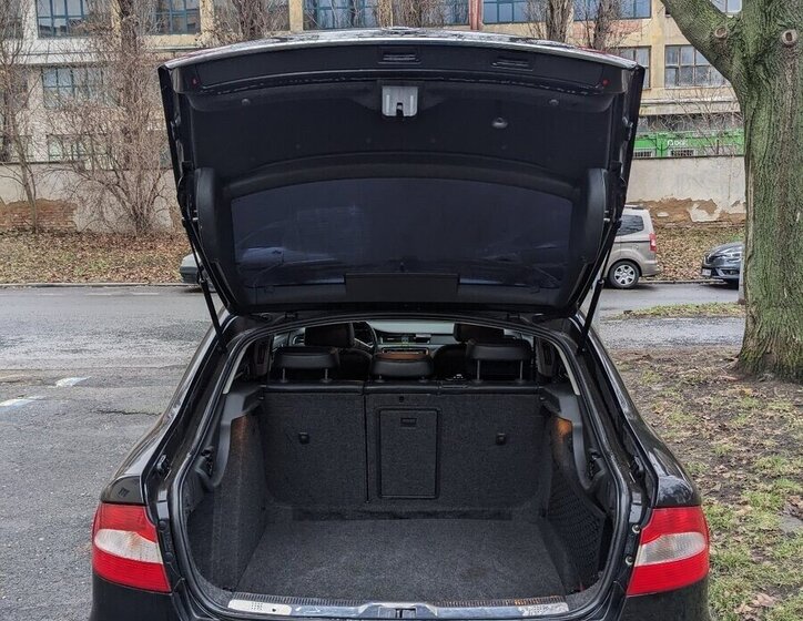 Škoda Superb Sedan 2,0 l 103 kw