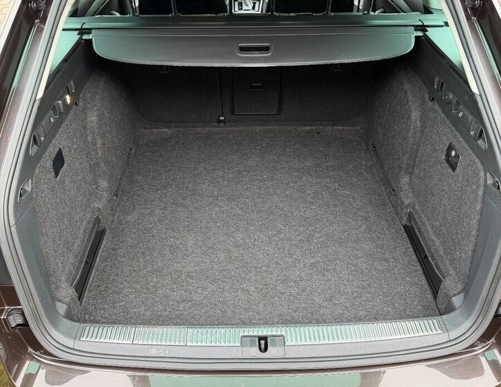 Škoda Superb Kombi 0,0 110 kw