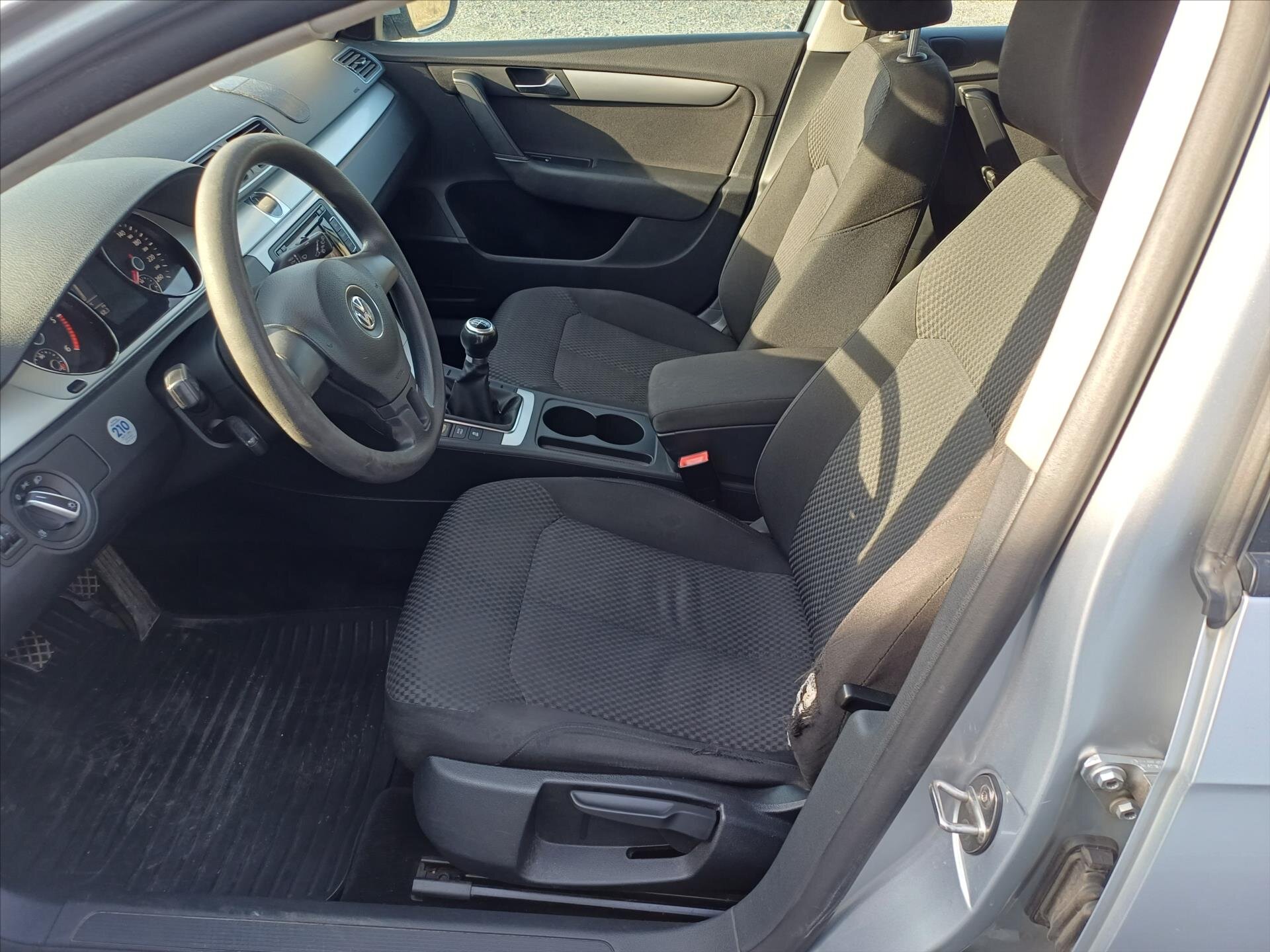 Volkswagen Passat Kombi 1,6 l 77 kw