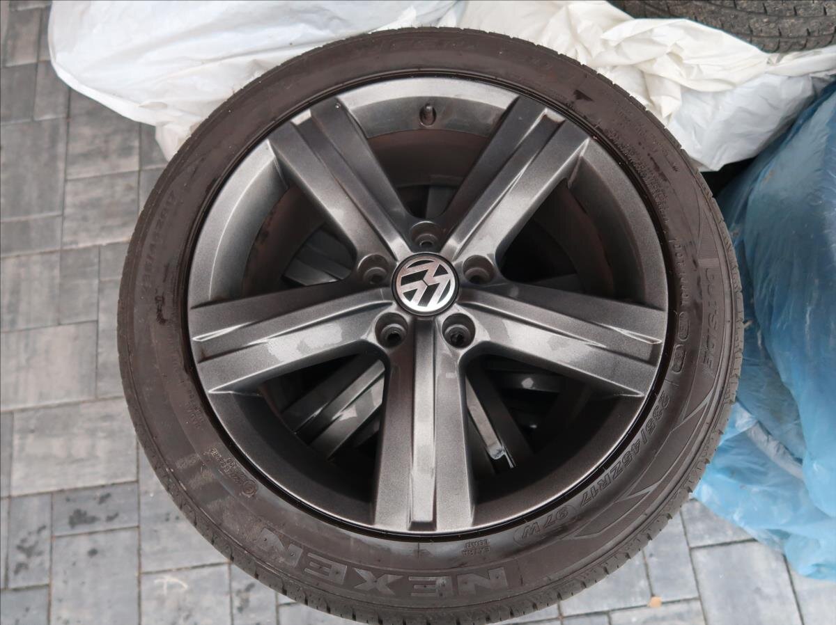 Volkswagen Passat Kombi 2,0 l 103 kw