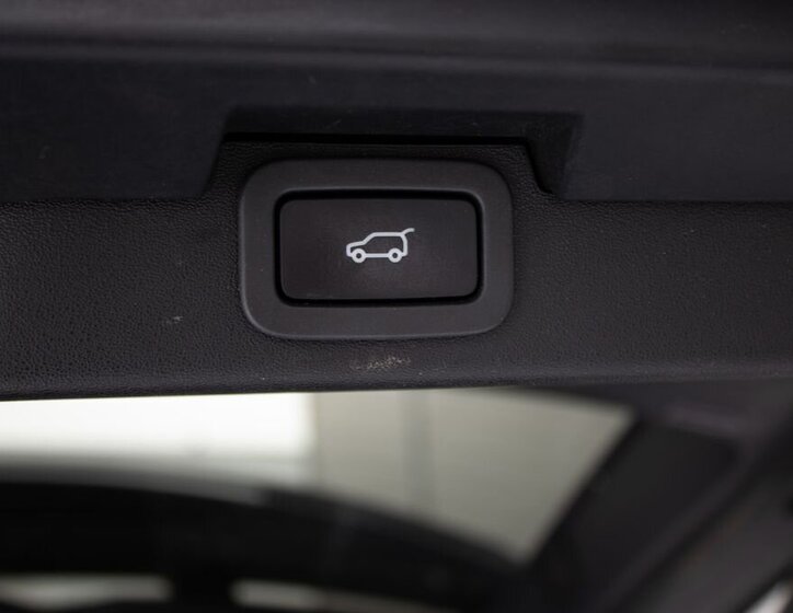 Land Rover Discovery SUV 3,0 l 190 kw