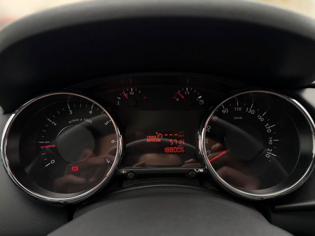 Peugeot 3008 MPV 1,6 l 88 kw