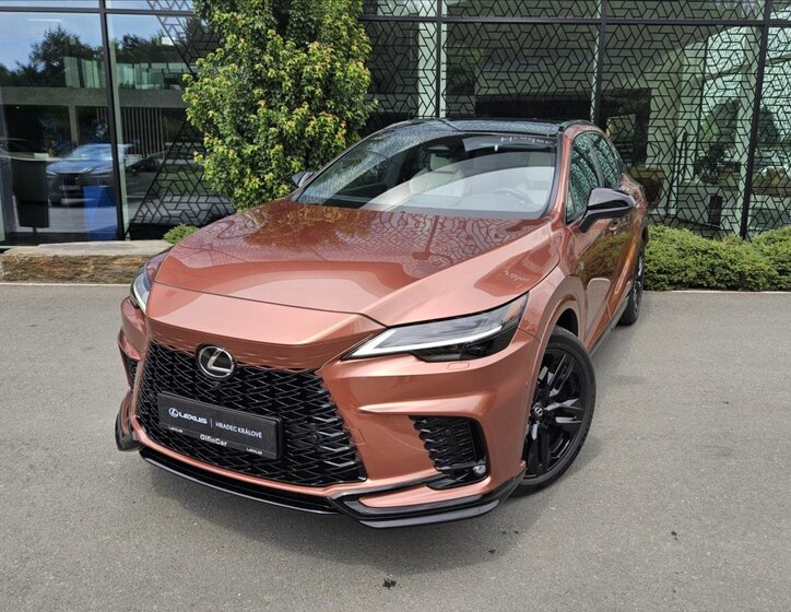 Lexus RX 500h SUV / Terénní 2,4 l 273 kw