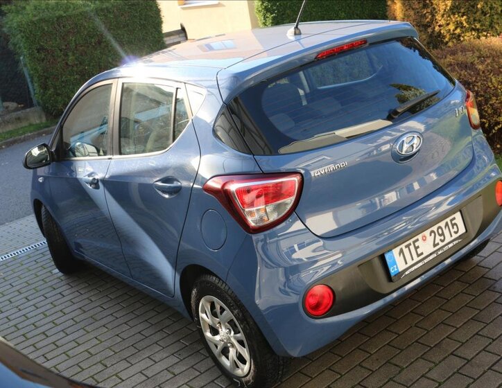 Hyundai i10 9