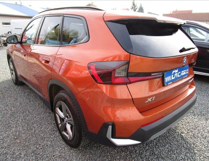 BMW X1 Kombi 1,5 l 110 kw