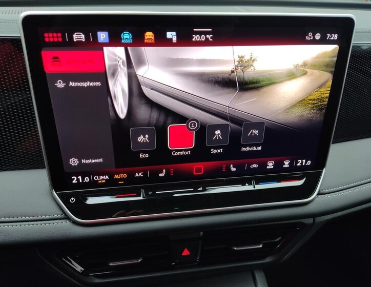 Volkswagen Tiguan SUV / Terénní 1,5 l 110 kw