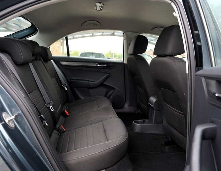 Škoda Rapid Hatchback 999,0 70 kw