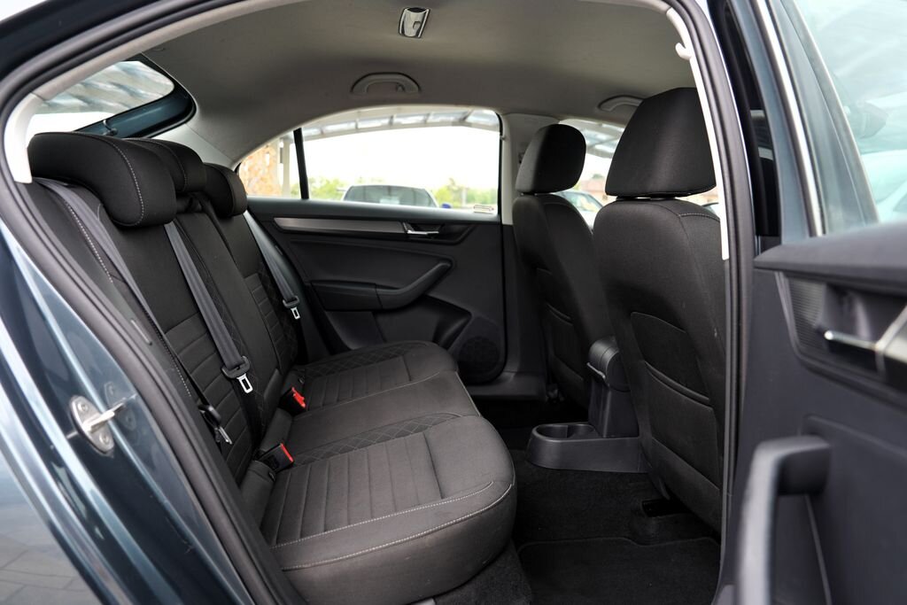 Škoda Rapid Hatchback 999,0 70 kw