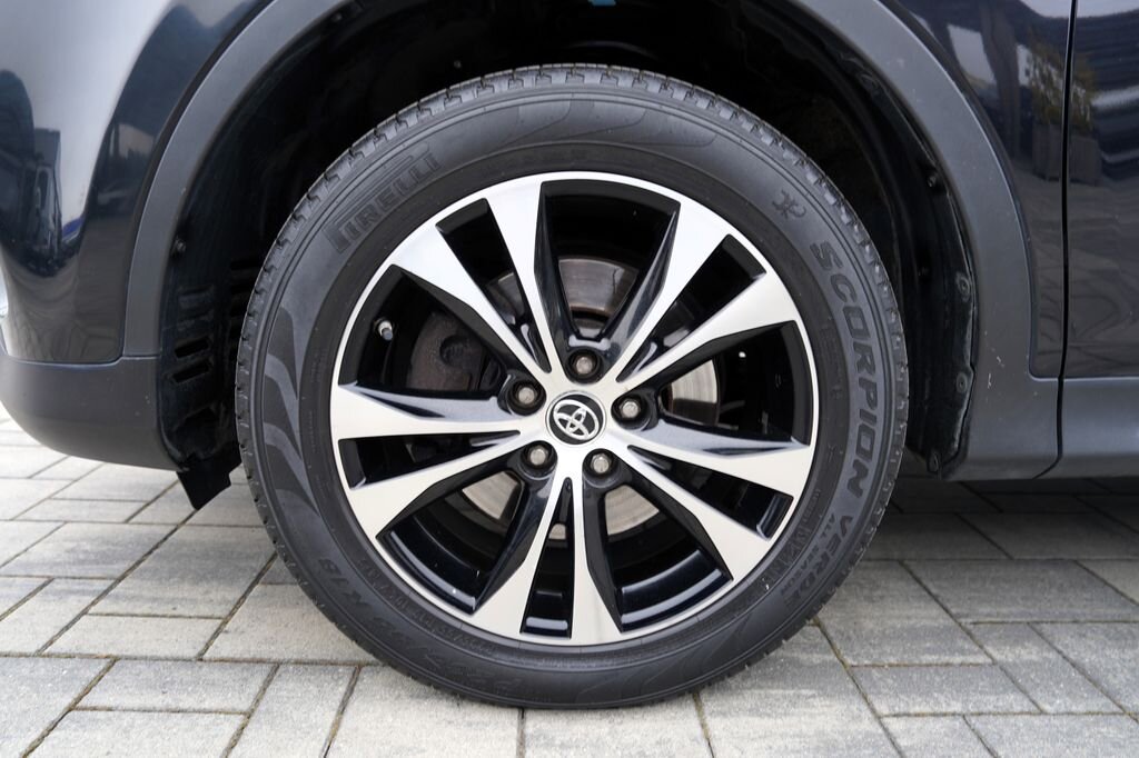 Toyota RAV4 SUV / Terénní 2,0 l 91 kw