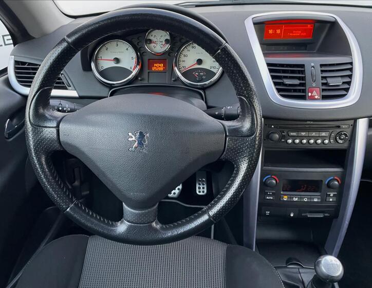 Peugeot 207 17