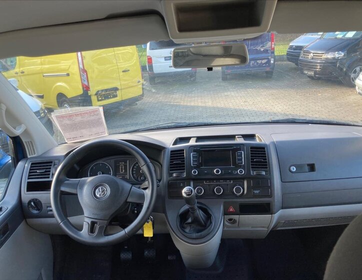 Volkswagen Caravelle 4