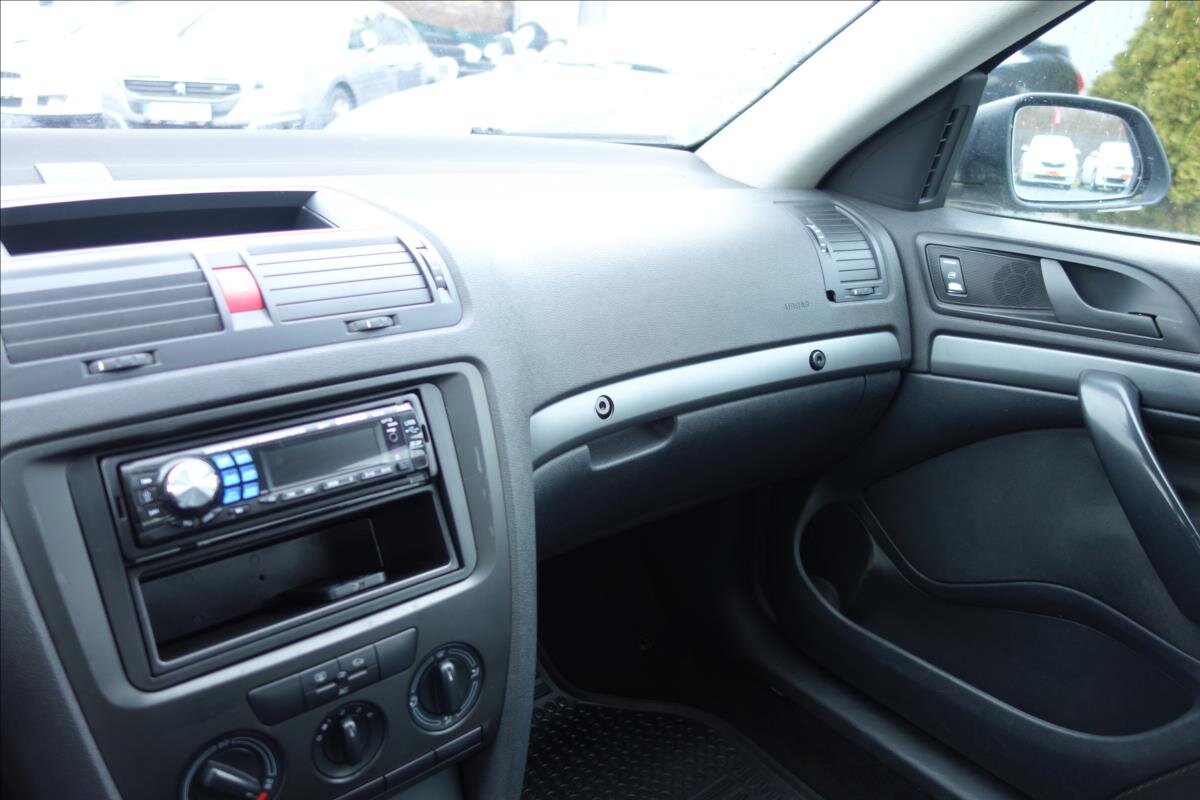 Škoda Octavia Liftback 1,6 l 75 kw