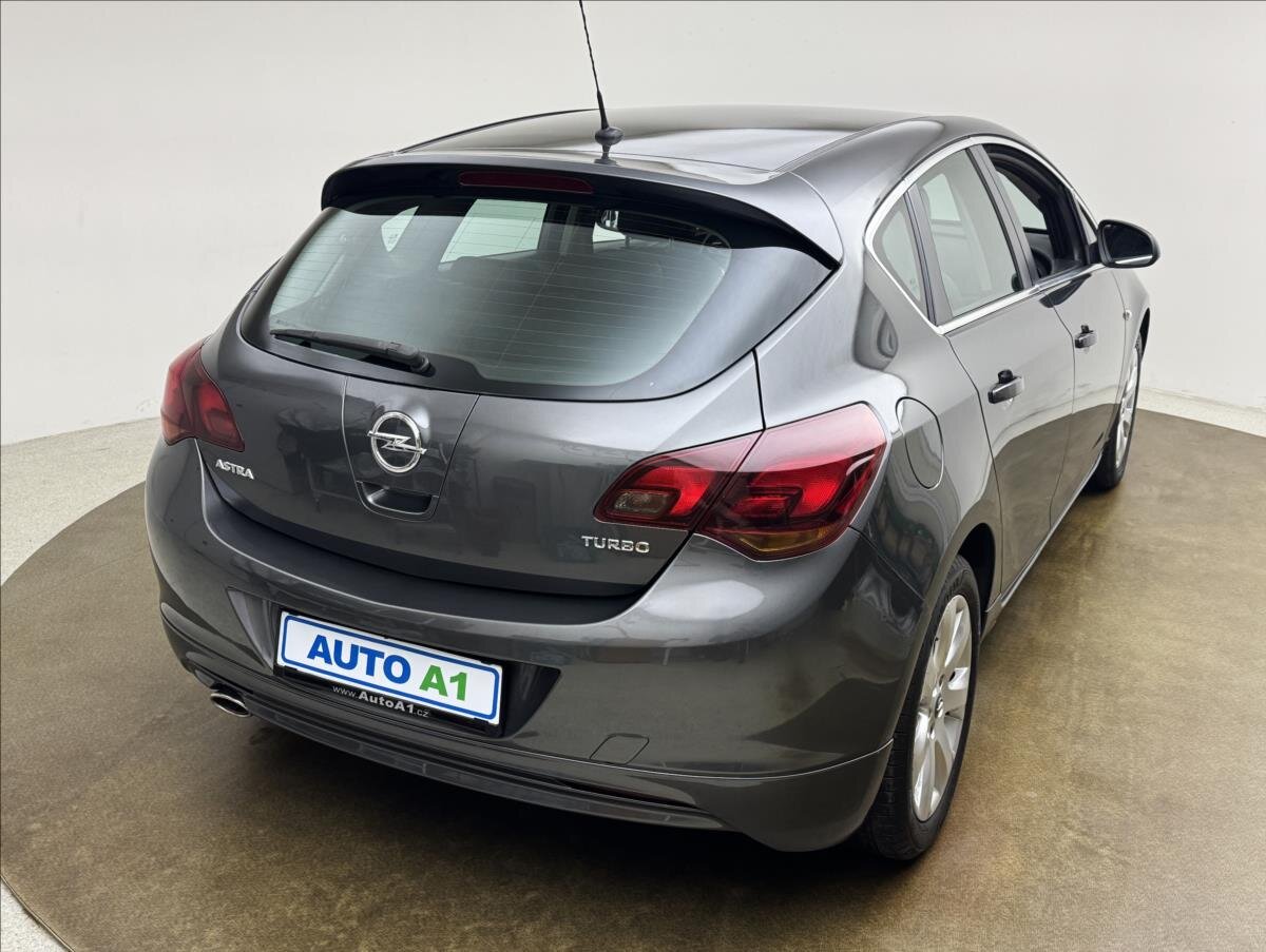 Opel Astra Hatchback 1,4 l 103 kw