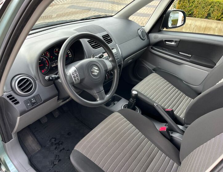 Suzuki SX4 14