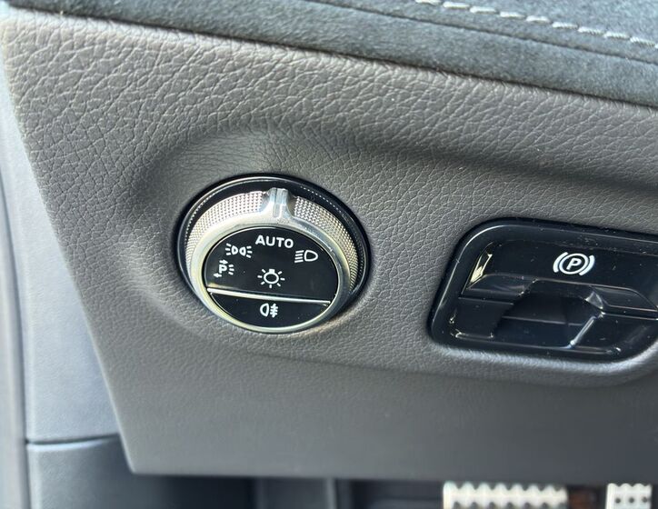 Mercedes-Benz EQE 21