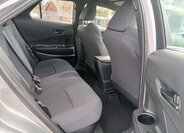 Toyota C-HR SUV / Terénní 1,8 l 72 kw