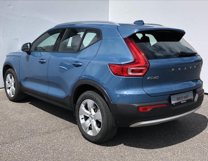 Volvo XC40 9