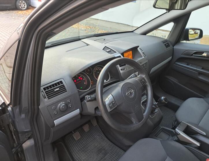 Opel Zafira 16