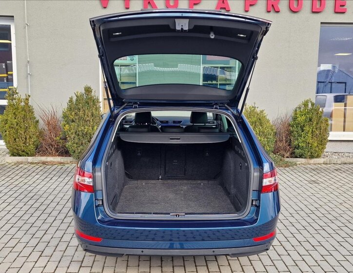 Škoda Superb Kombi 2,0 l 147 kw