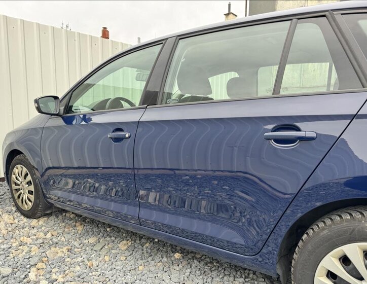 Škoda Rapid Hatchback 999,0 70 kw