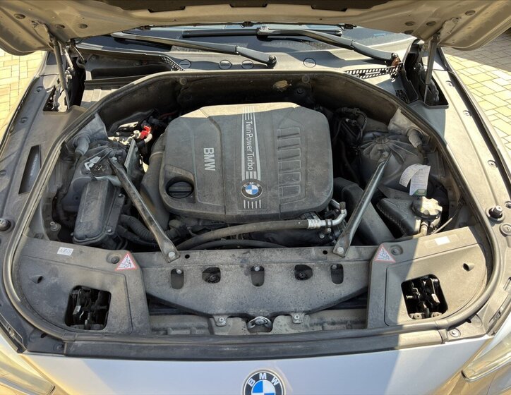 BMW Řada 5 Sedan / Limuzína 3,0 l 190 kw