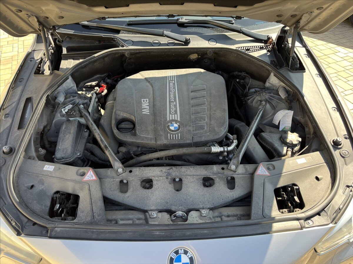BMW Řada 5 Sedan / Limuzína 3,0 l 190 kw