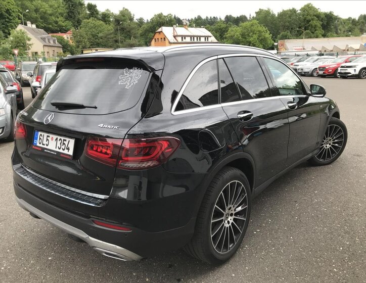 Mercedes-Benz GLC SUV 2,0 l 143 kw
