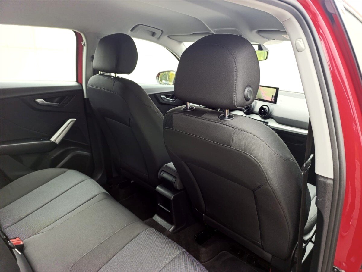 Audi Q2 SUV / Terénní 999,0 85 kw