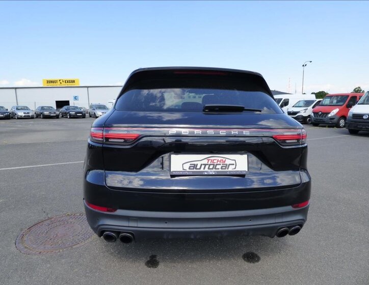 Porsche Cayenne SUV 2,9 l 324 kw