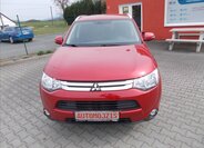 Mitsubishi Outlander SUV / Terénní 2,0 l 110 kw