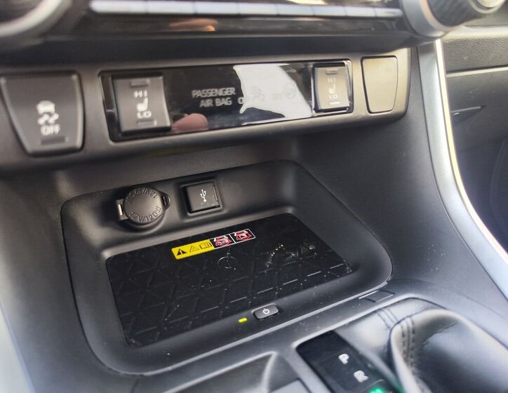 Toyota RAV4 SUV 2,5 l 163 kw