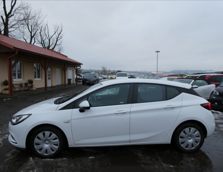 Opel Astra Hatchback 1,6 l 81 kw