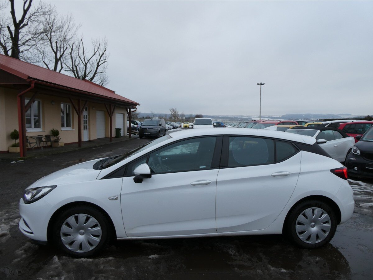 Opel Astra Hatchback 1,6 l 81 kw