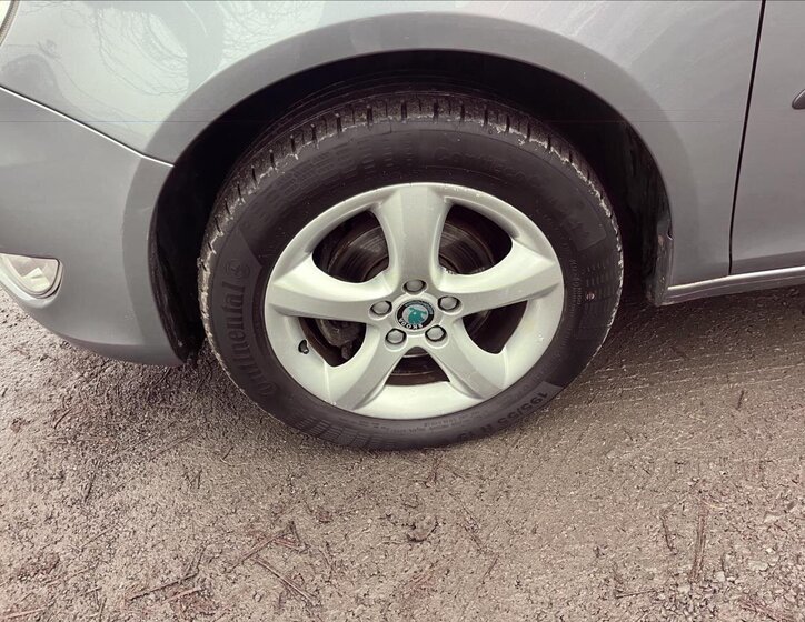 Škoda Roomster MPV 1,2 l 63 kw