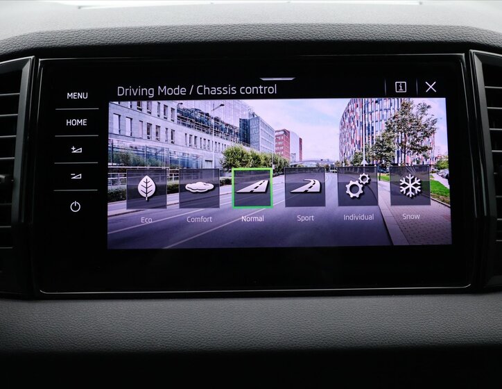 Škoda Karoq SUV 2,0 l 140 kw