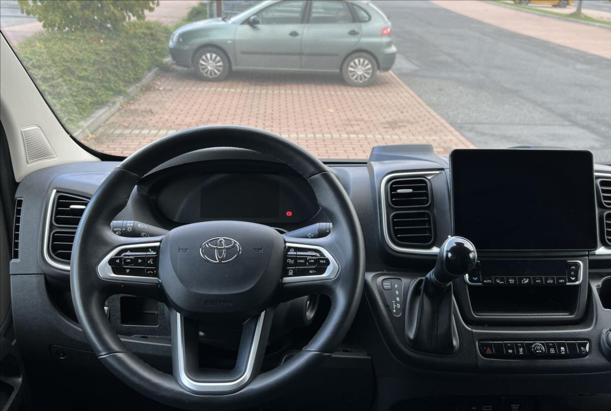 Toyota ProAce VAN-Minibus 2,2 l 132 kw