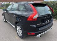 Volvo XC60 8