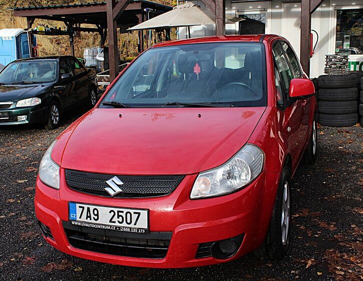 Suzuki SX4 1