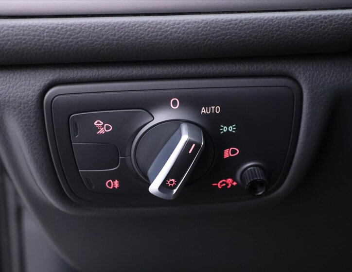 Audi A6 Allroad Kombi 3,0 l 180 kw