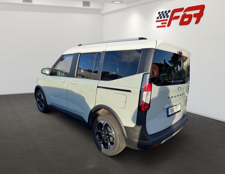 Ford Tourneo Courier VAN-Minibus 999,0 91 kw
