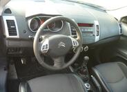 Citroën C-Crosser 10