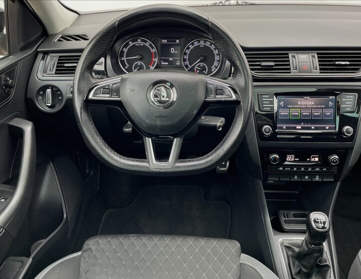 Škoda Rapid Hatchback 999,0 70 kw