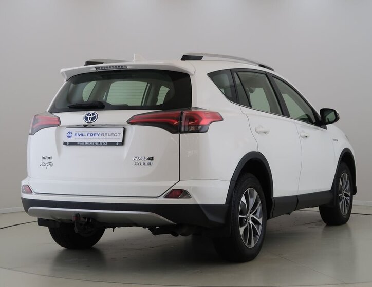 Toyota RAV4 SUV / Terénní 2,5 l 114 kw