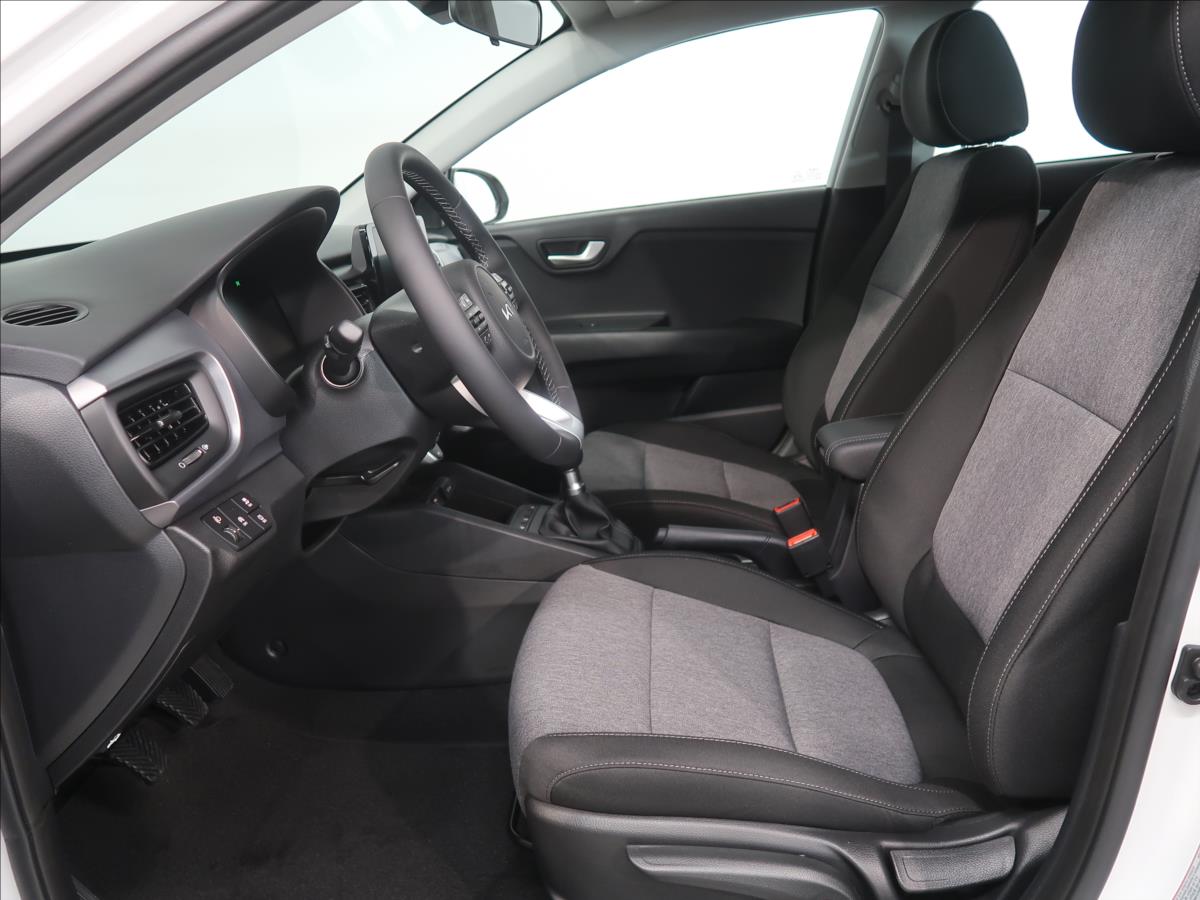 KIA Stonic SUV 1,2 l 57 kw