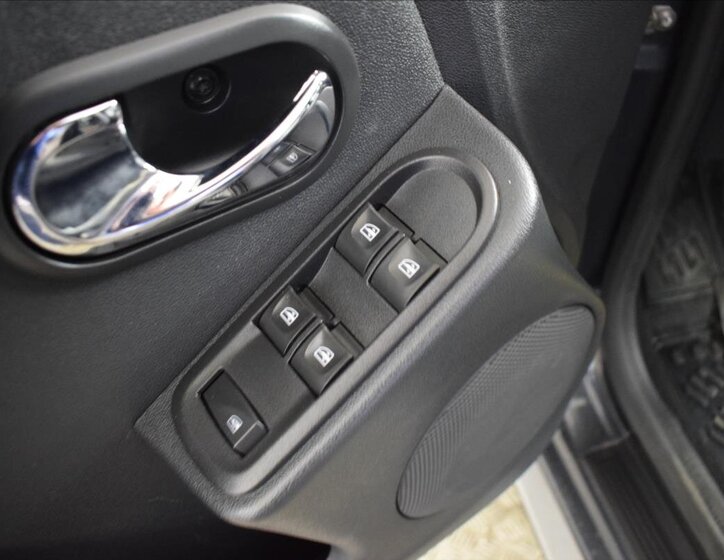 Dacia Duster SUV / Terénní 1,2 l 92 kw